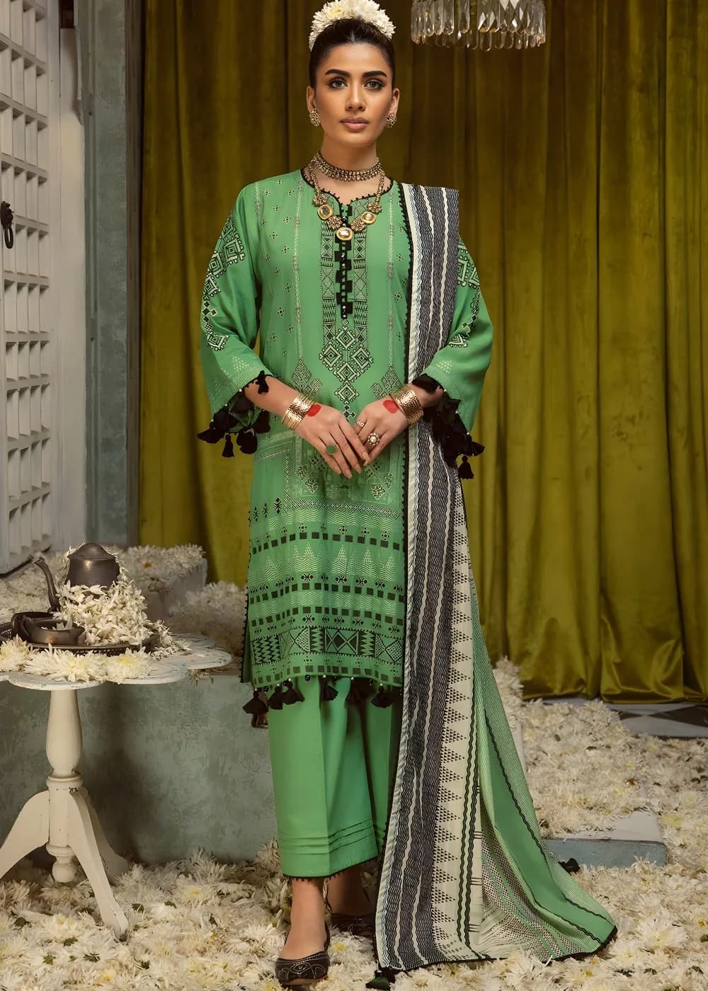 Gul Ahmed 3-Piece Jacquard Unstitched Suit with Printed Leno Dupatta MJ-42004